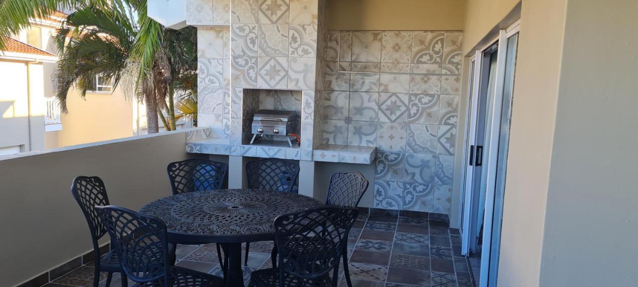 Ferienwohnung Aride 4 Awesome View Of Uvongo Main Swimming Beach From Communal Braai Area Margate Exterior foto