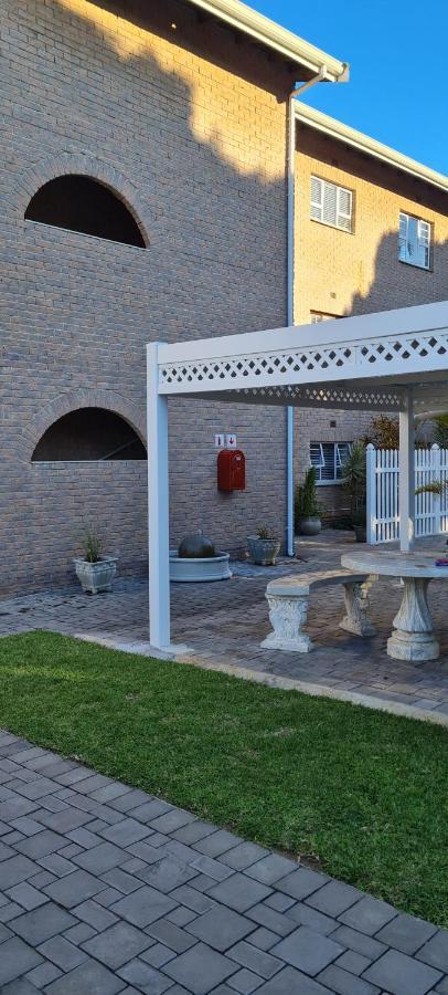 Ferienwohnung Aride 4 Awesome View Of Uvongo Main Swimming Beach From Communal Braai Area Margate Exterior foto