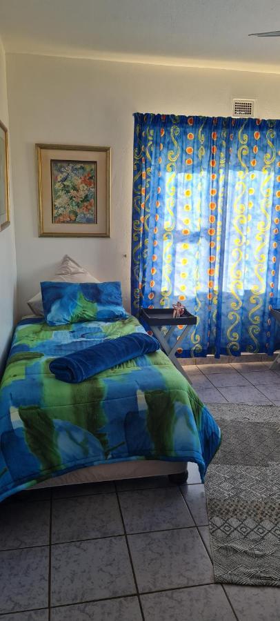 Ferienwohnung Aride 4 Awesome View Of Uvongo Main Swimming Beach From Communal Braai Area Margate Exterior foto