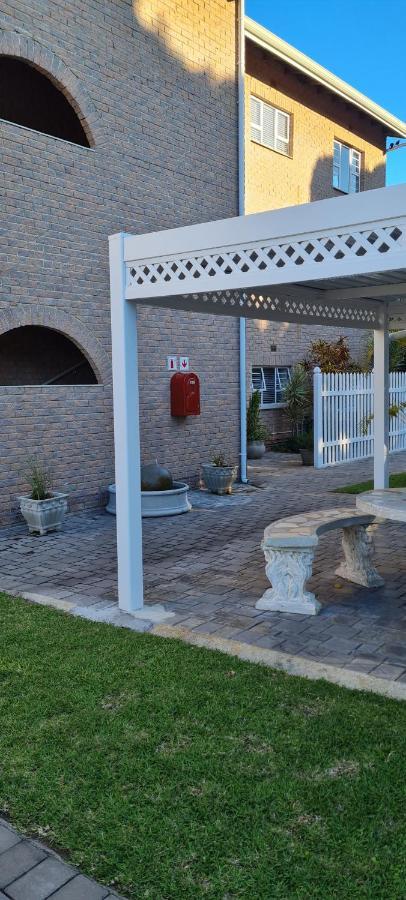Ferienwohnung Aride 4 Awesome View Of Uvongo Main Swimming Beach From Communal Braai Area Margate Exterior foto