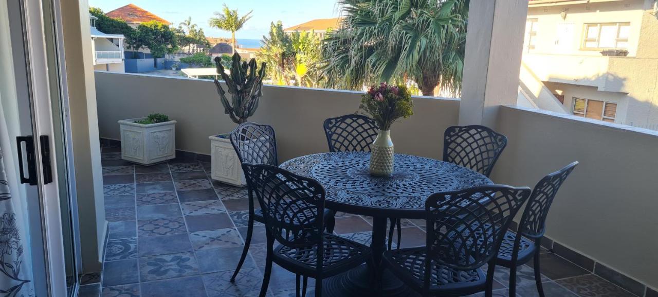 Ferienwohnung Aride 4 Awesome View Of Uvongo Main Swimming Beach From Communal Braai Area Margate Exterior foto